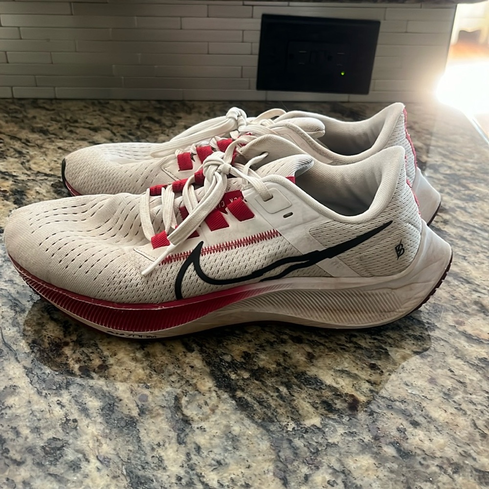 Nike Air Zoom Women’s Pegasus 38 BTC Bowerman Track Club White, Red, Black